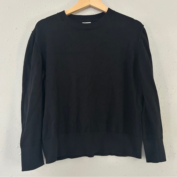 LL Bean Black Crewneck Sweater Cashmere Blend Neutral Casual Winter Comfy Medium - Picture 1 of 4